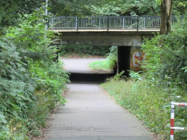 Willy Brandt Straßenbrücke / Fußweg zum Munstermannskamp
