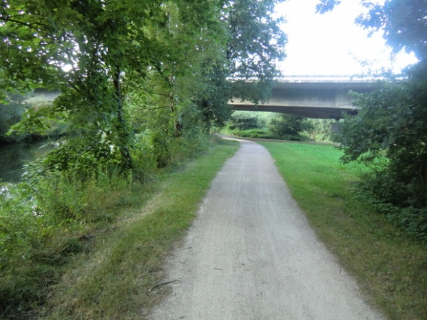 A 39 Autobahnbrücke Lüneburg - Hamburg / Ilmenau u. 1 Uferbegleitweg und ein Industriegleis