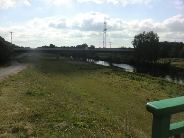 B 404 Bundesstraßenbrücke / Ilmenau und 2 Hinterdeichwege