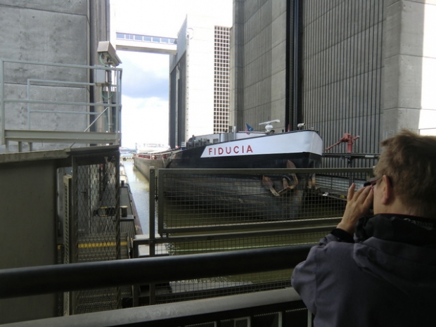 Arbeitswegbrücke NO am Schiffshebewerk Scharnebeck, im Bild oben entfernt