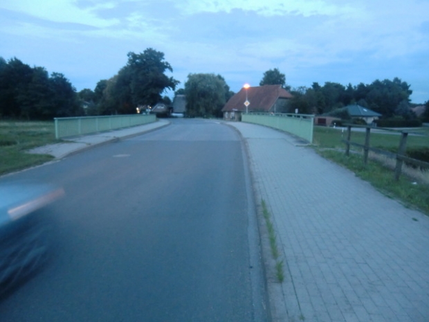 L 04 Hagenower Straßenbrücke / Schmaarzulaufgraben