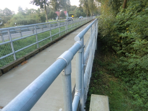 Radwegbrücke an der B 96 Hauptstraße/ Geländebruchstelle