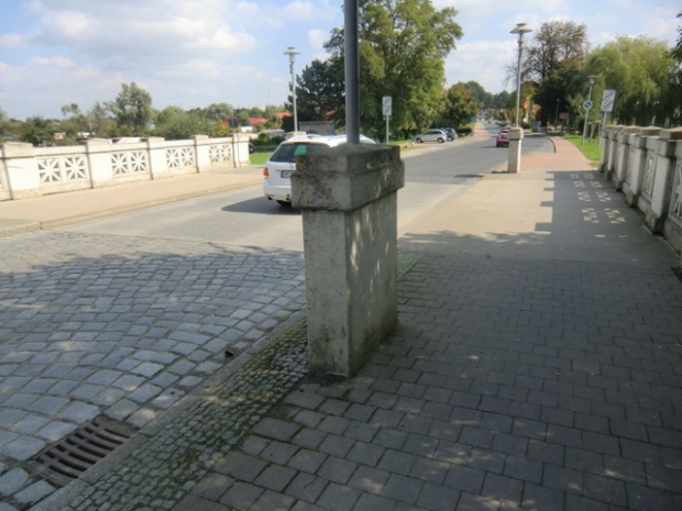 Fritz Reuter Straßenbrücke / Tollense westlicher Verlauf