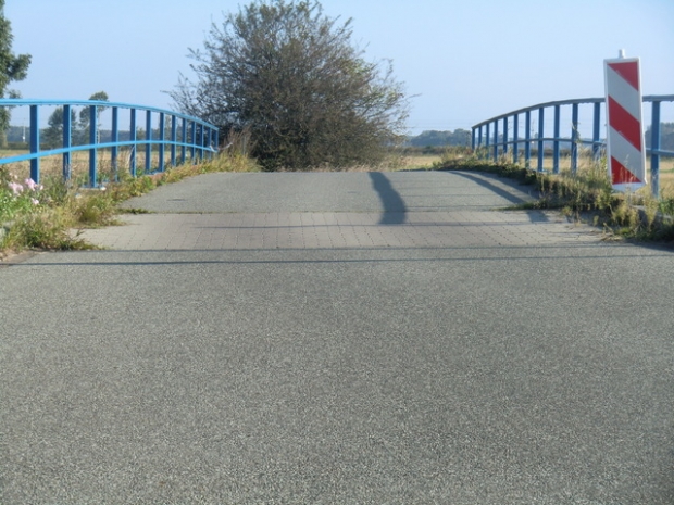 Thomas Müntzer Straßenbrücke / Zarow