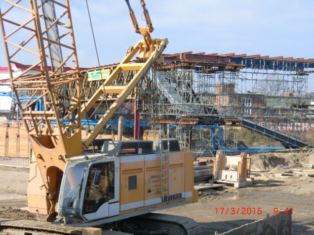 Rohrleitungenbrücke / Industriegleisanlage