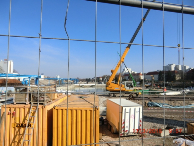 Rohrleitungenbrücke / Sonnenallee