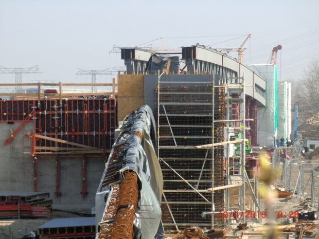 Straßenbrücke Südostverbindung / Spree