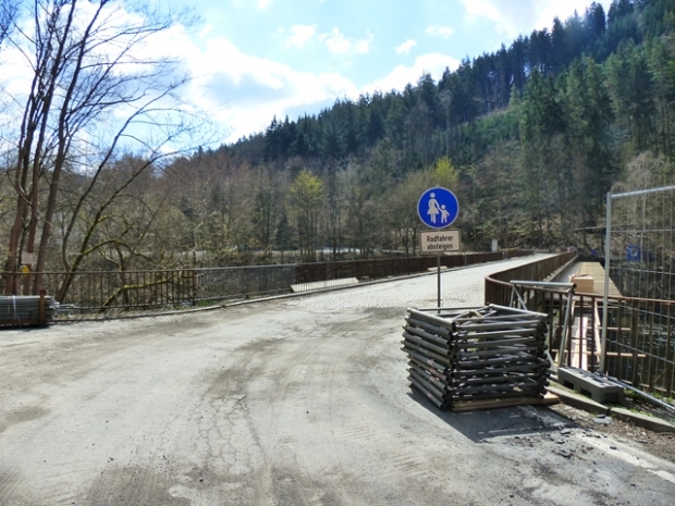 Elisabethbrücke L 1102 Lobensteiner Straße / Saale Beginn einer Sanierung