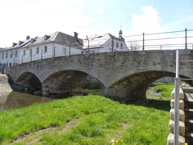 Dreibogenbrücke ( Pfefferbrücke ) / Schwesnitz