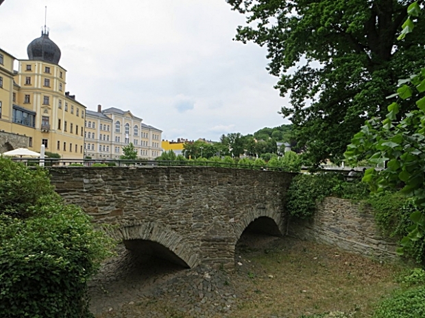 Fahrwegbrücke / Abflußgraben
