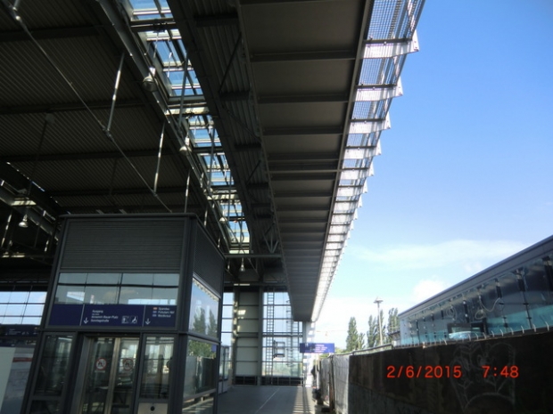 Wartungsfußwegbrücke Nord / Ostkreuz Ringbahnhofshalle