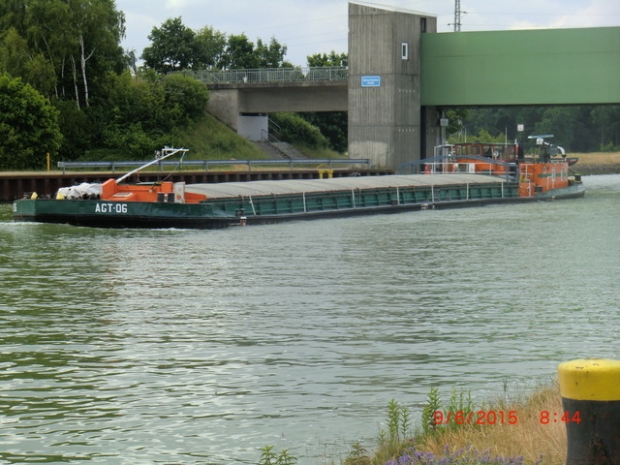 Mühlenwegbrücke / Elbe-Seitenkanal, links im Bild