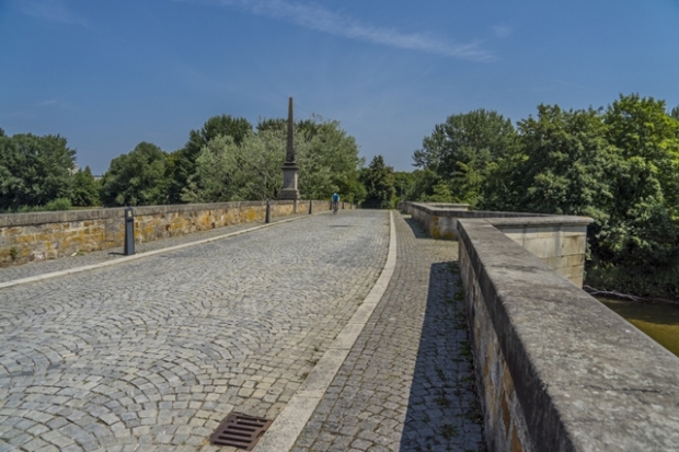 Ulrichsbrücke / Neckar