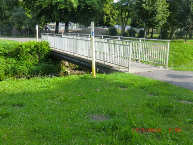 Fußwegbrücke südlich der Karl Hagenbeckstraße / Uchte