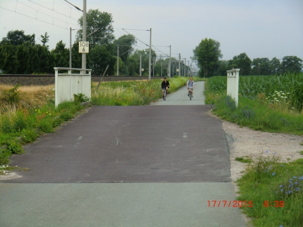 Nördliche Bahnwartungswegbrücke / Zulaufgraben zur Uchte