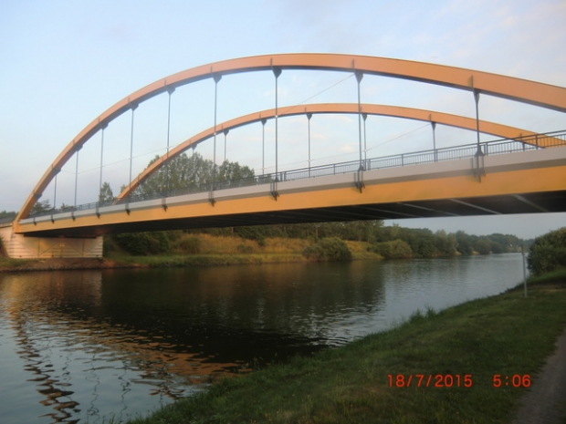 Straßenbrücke am Neuen Land / Mittellandkanal