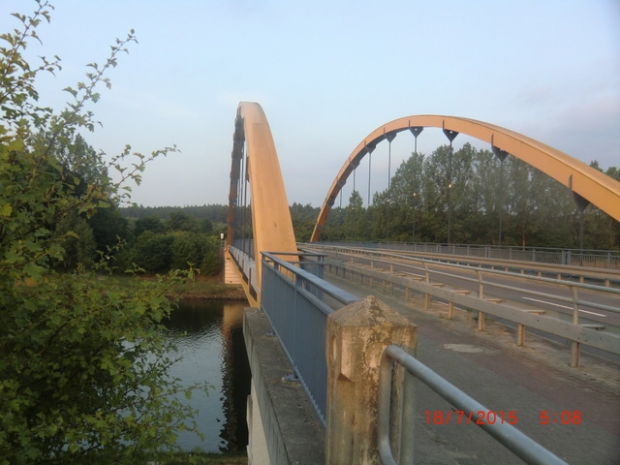 Straßenbrücke am Neuen Land / Mittellandkanal