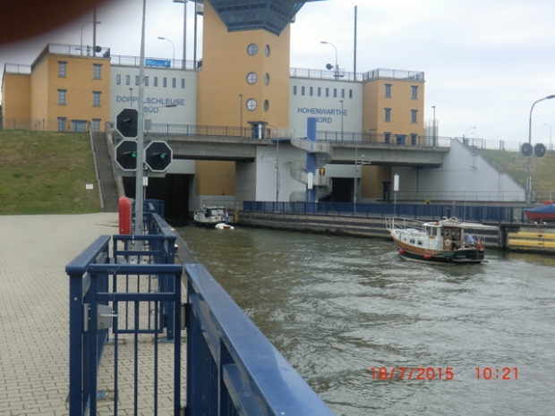 Strassenbrücke Doppelsparschleuse Hohenwarthe / Mittellandkanal