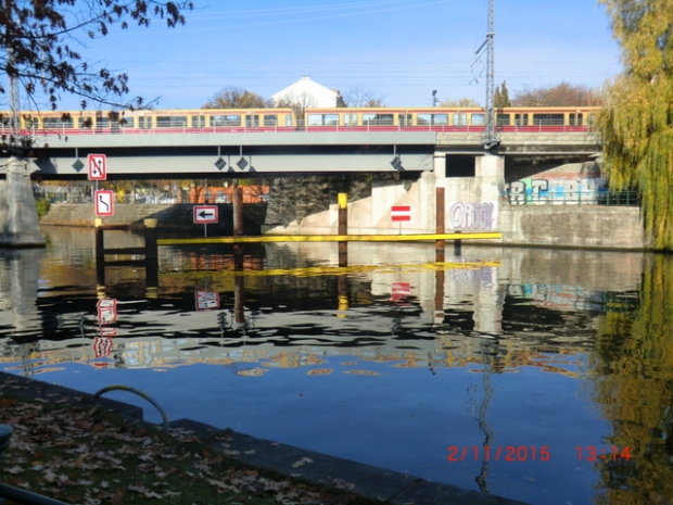 EÜ Strecke Berliner Stadtbahn / Spree, im Bildvordergrund