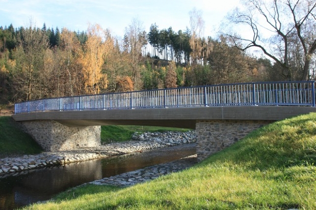 Straßenbrücke beim Sägewerk / Wisenta