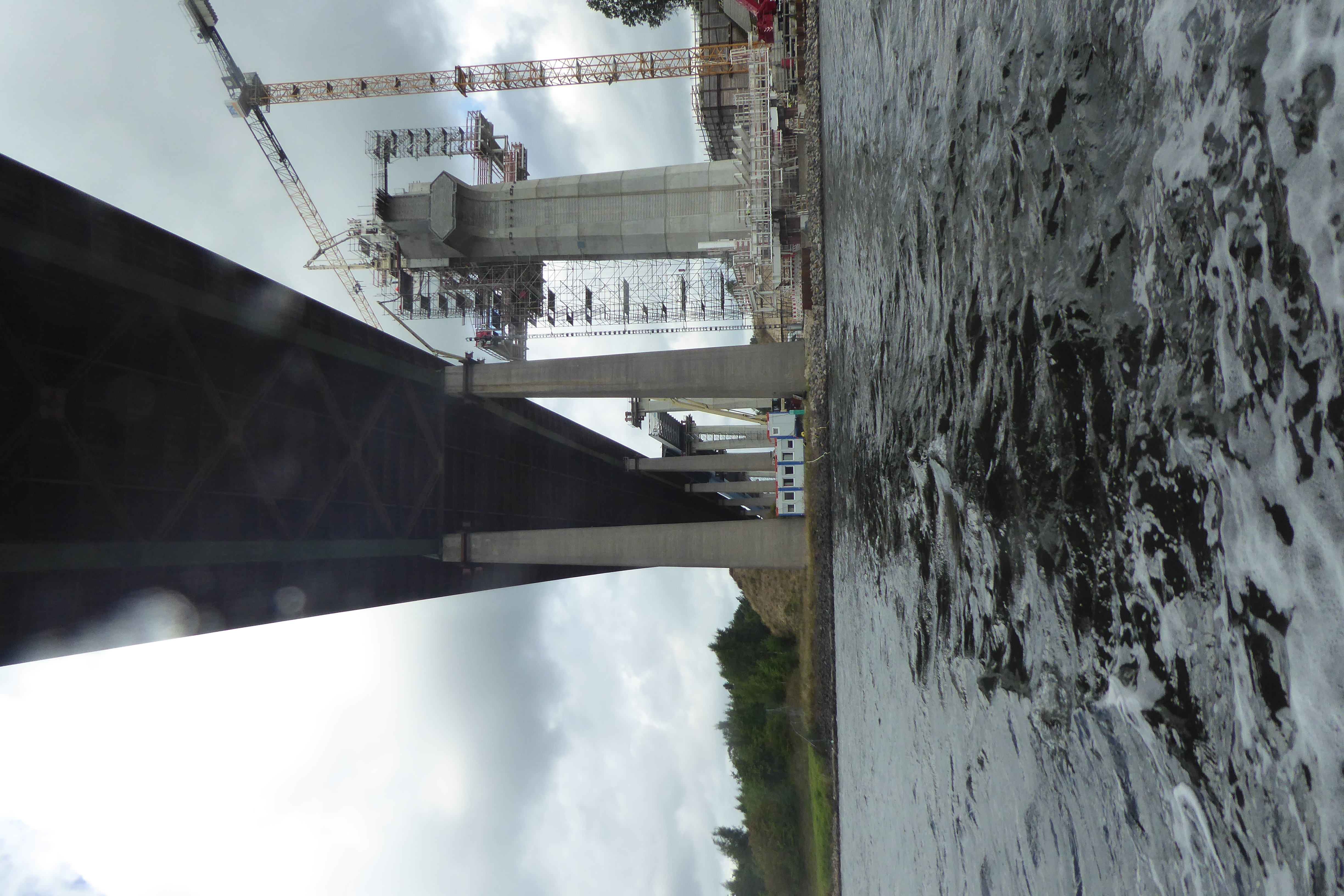 Hochbrücke Rader Insel (Europabrücke) mit Neubau
