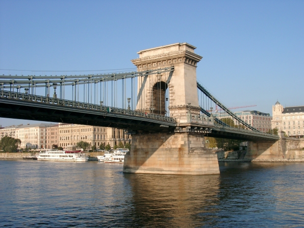 Kettenbrücke, östl. Rampe