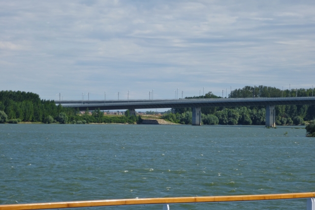 Brücke Neues Europa, Bl. v. W auf bulg. Ufer