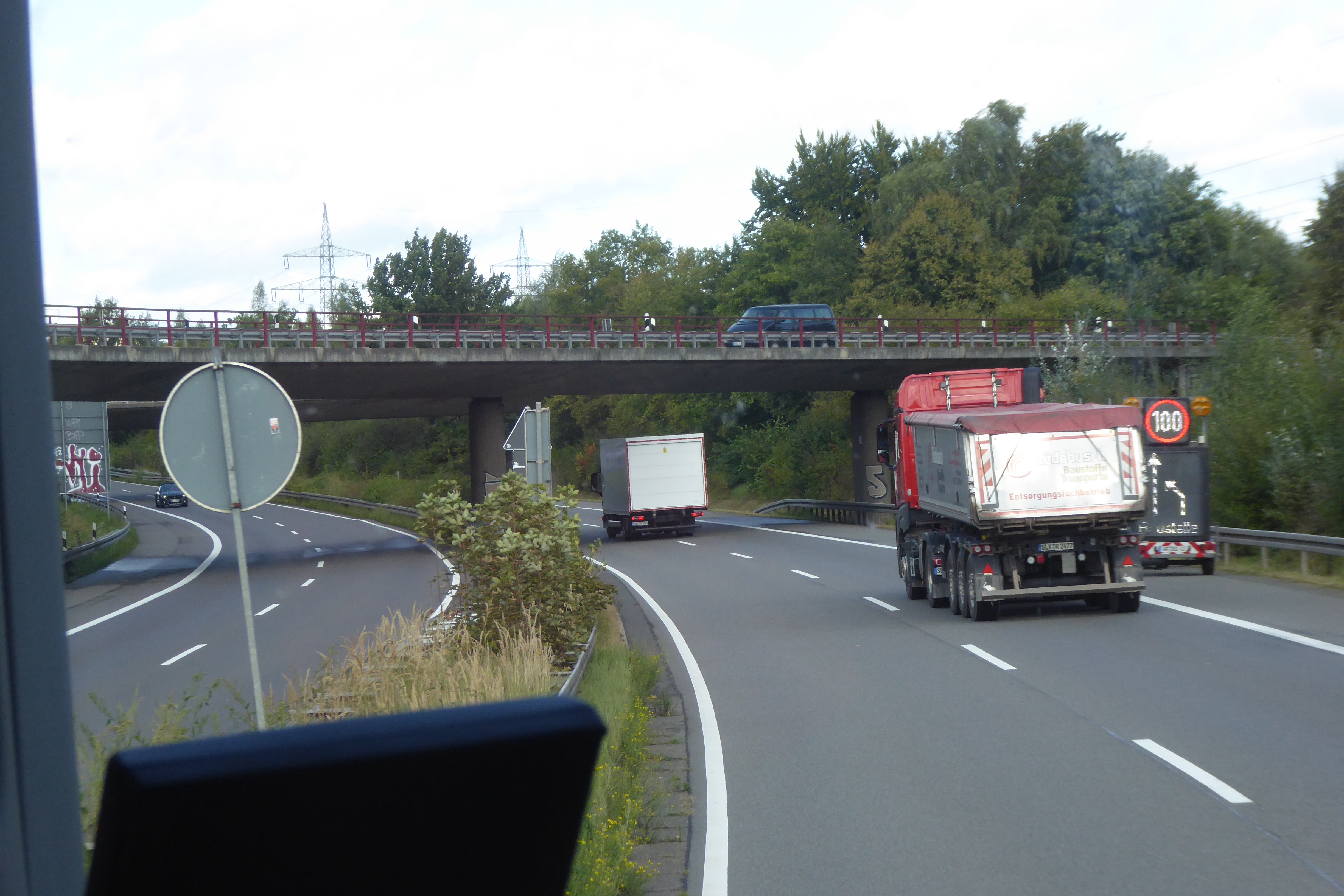 A39 unter Autobahnzufahrt