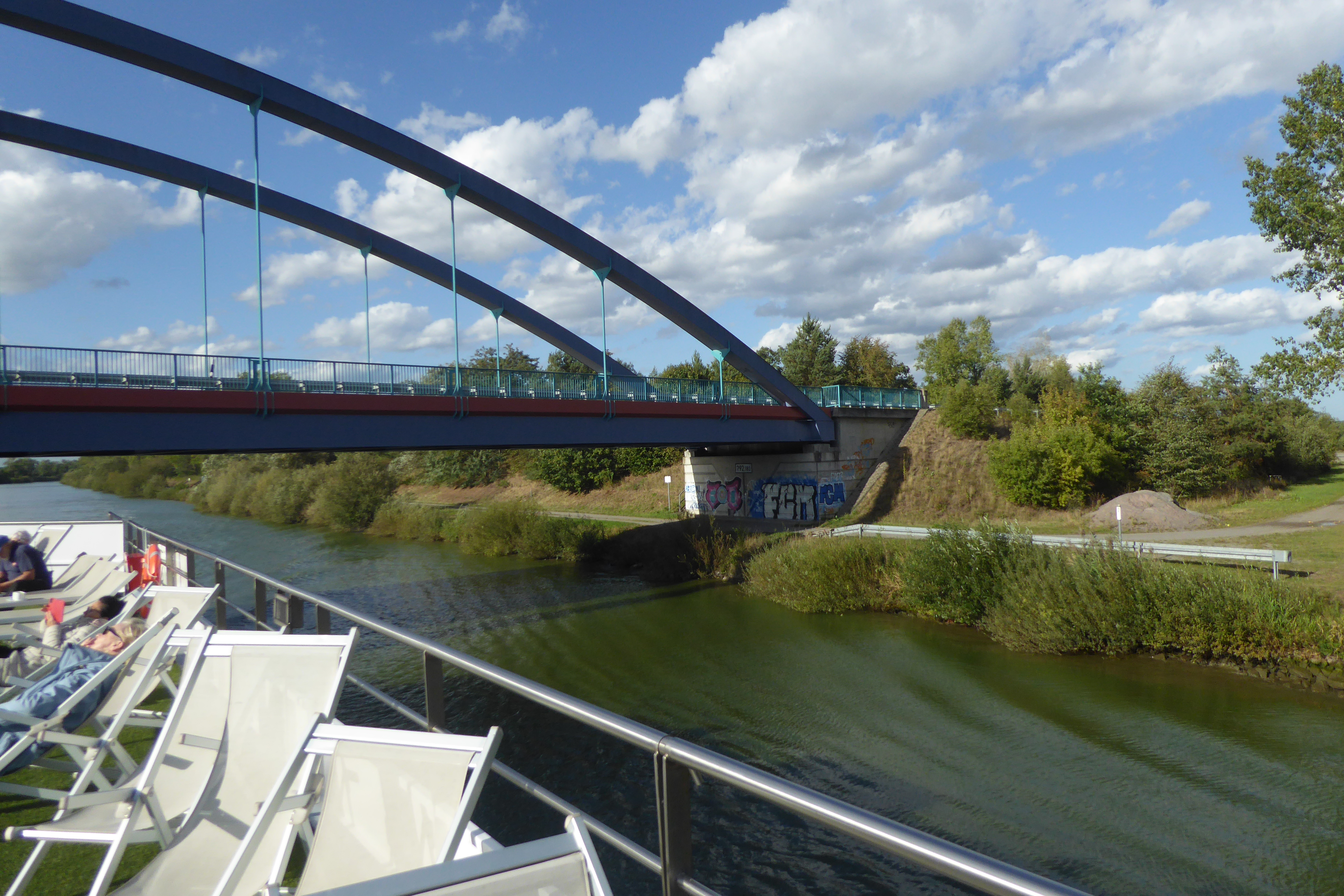Mittellandkanal unter der Kreisstraße K1139, Blick nach NO
