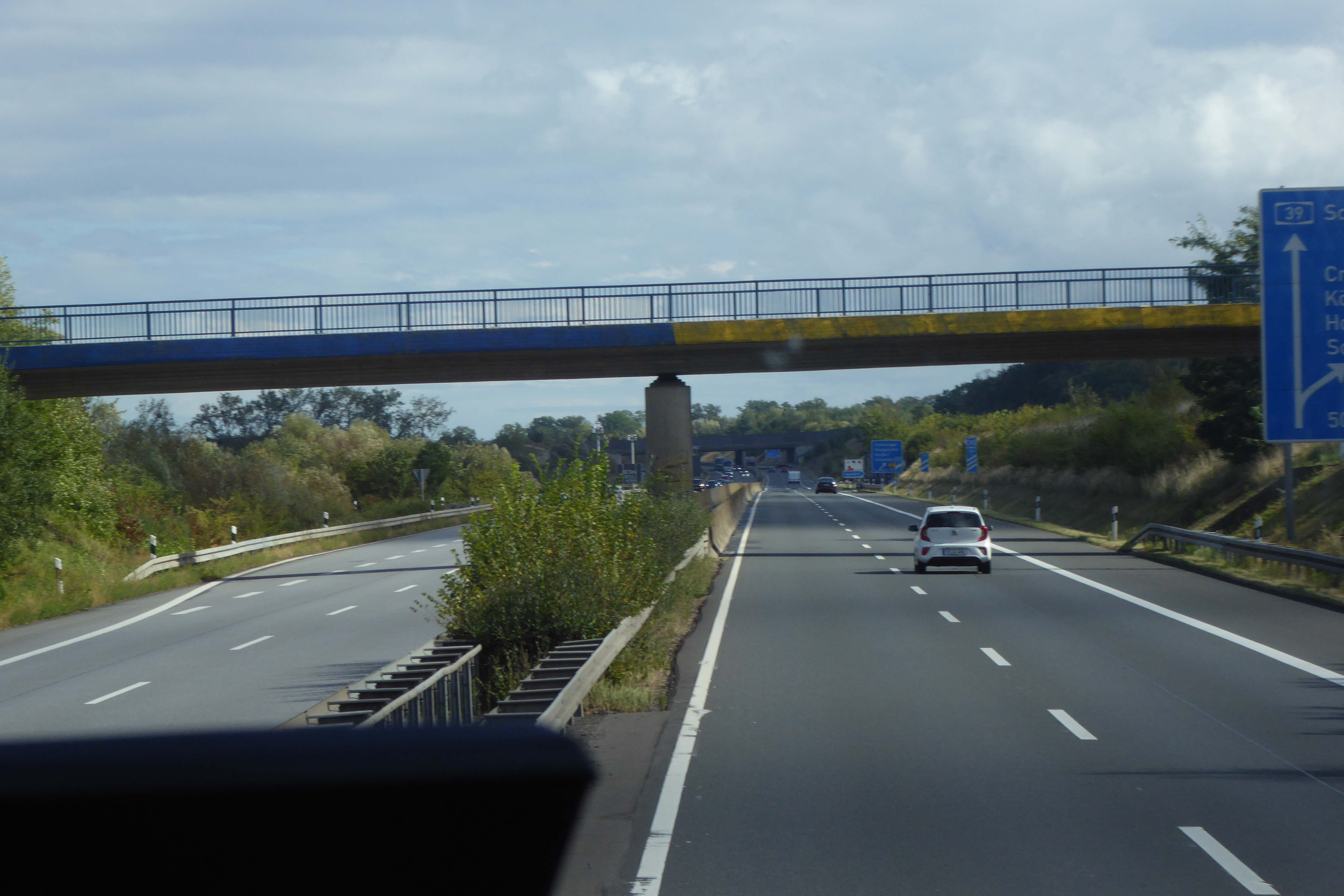 Wirtschaftsweg über der A39