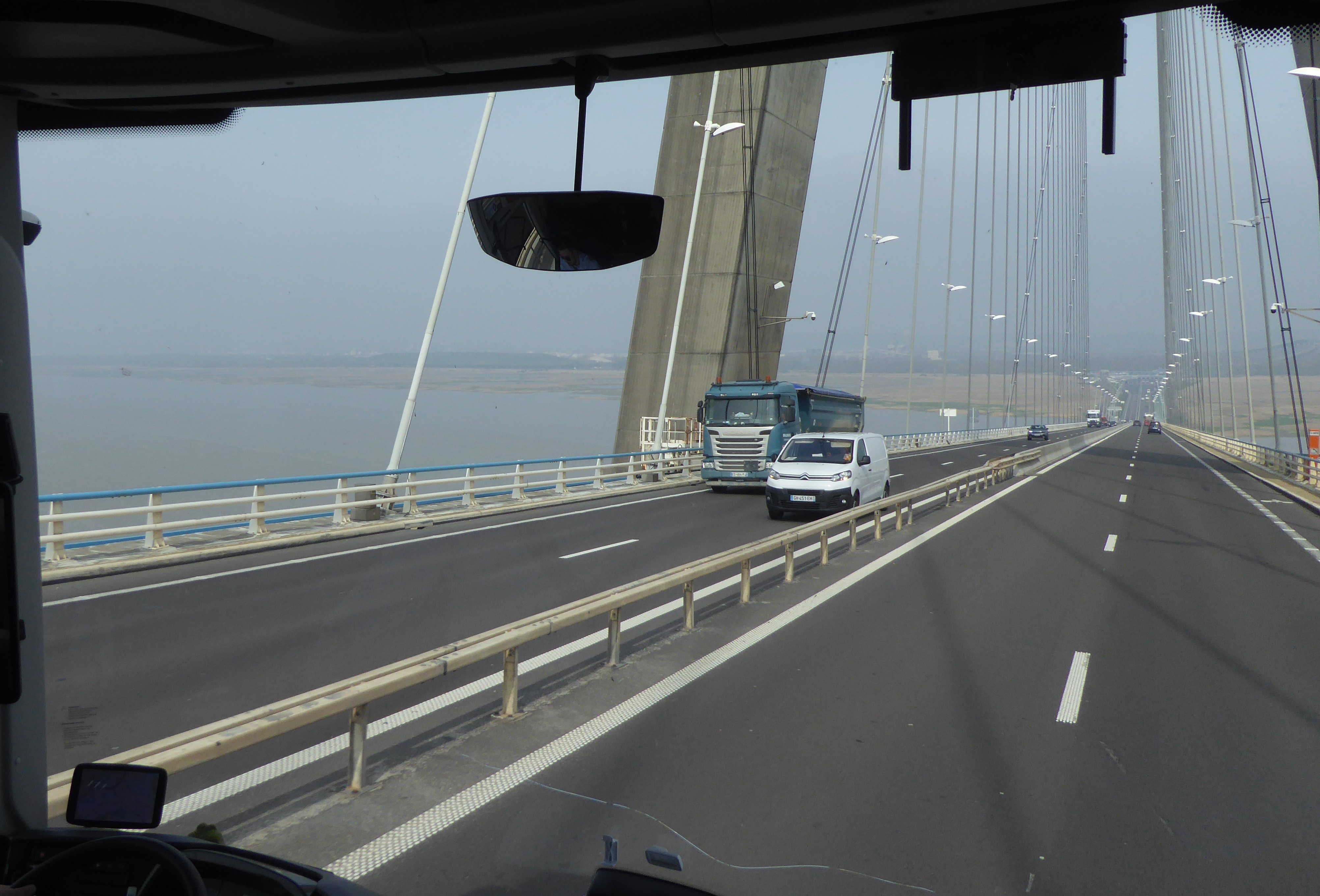 Auf der Pont de Normandie, Abfahrt nach Norden