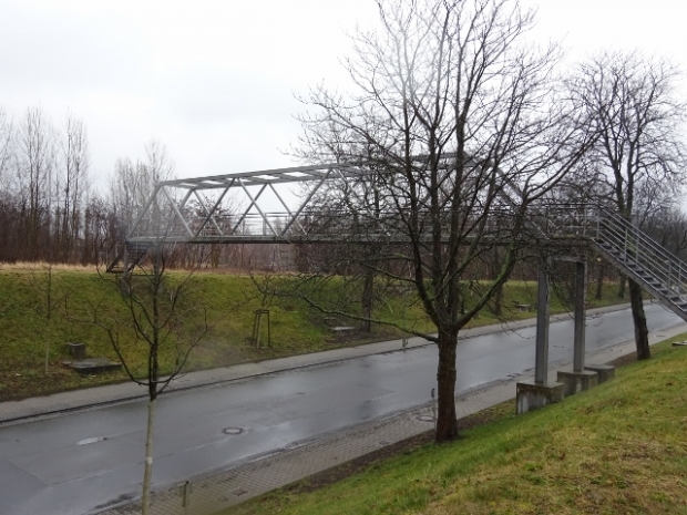 Fußwegbrücke / Erschließungsstraße Altes Gaswerk Mariendorf