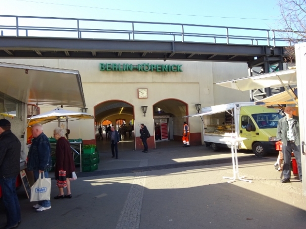 EÜ Strecke Berlin - Frankfurt Oder - Warschau / Zugang zum Bf. Köpenick