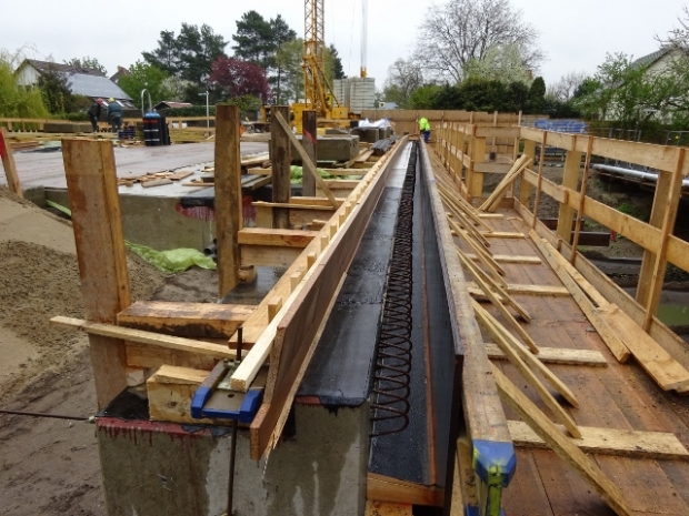 Zimmermann - Linden Straßenbrücke / Wuhle