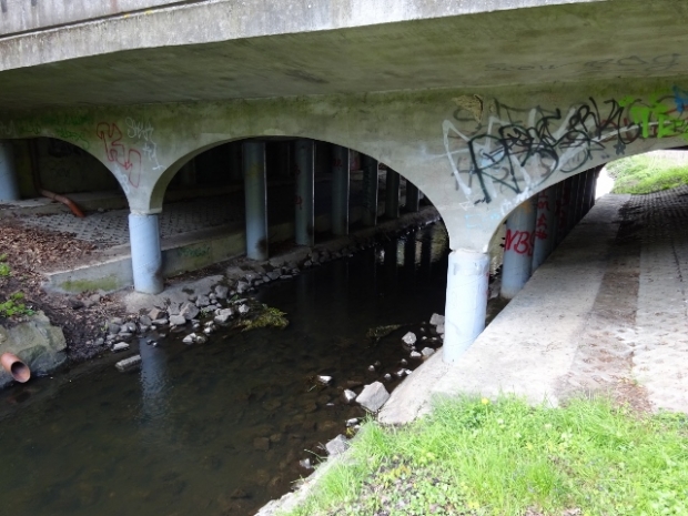 Karl Liebknecht - Glienicker Straßenbrücke / Kindelfließ