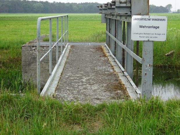 Wehrbrücke / Brücker Fließ
