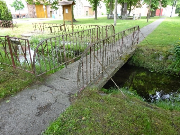 Fußwegbrücke nö der L851 Treuenbrietzener Straße / Mühlenfließ