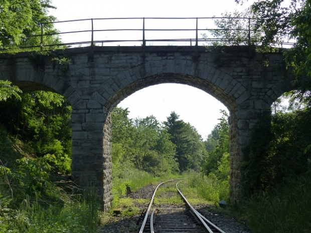 Umspannwerkstraßenbrücke / EU Thüringer Oberlandbahn