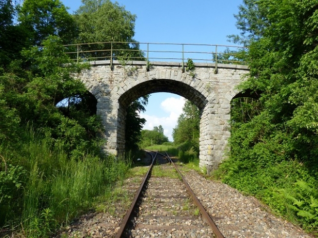 Umspannwerkstraßenbrücke / EU Thüringer Oberlandbahn