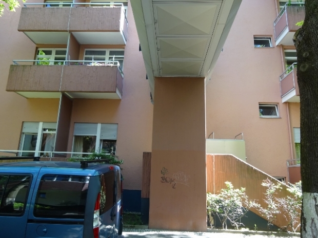 Fußwegbrücke / Schweinfurthstraße