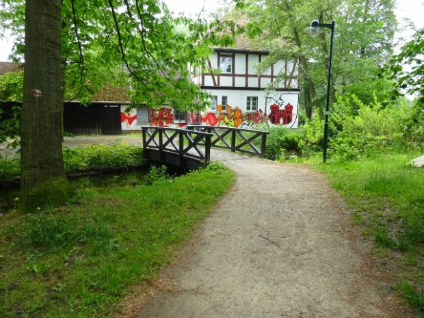 Fußwegbrücke am Jüdischen Friedhof / Nieplitz