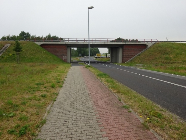 B 101 Bundesstraßenbrücke OU W / L 89 Zapfenholzweg