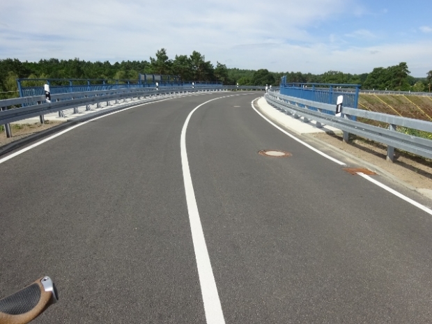 Straßenbrücke Zum Campingplatz / EU Strecke Berlin - Dresden