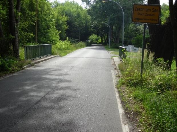 Lindenstraßenbrücke / Graben zwischen kleinen und großen Zechsee