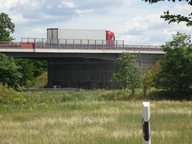K 7225 Straßenbrücke Radeländer Weg / EU Strecke Berlin - Elsterwerda - Dresden