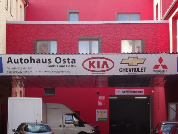 Gebäudeverbindungsbrücke / KFZ - Werkstatthof