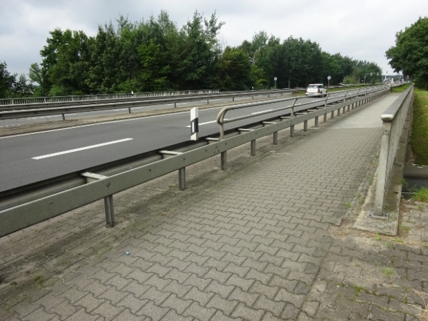 B 216 Dahlenburger Landstraßenbrücke / Lilienthalstraße