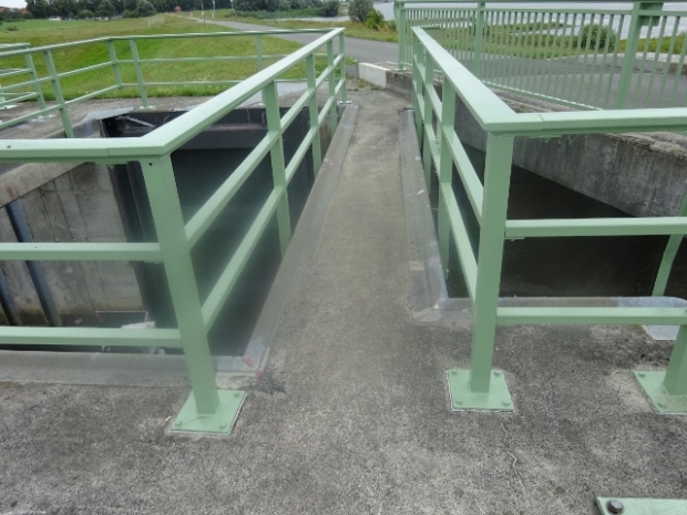 Arbeitswegbrücke am Sperrwerk / Dove - Elde