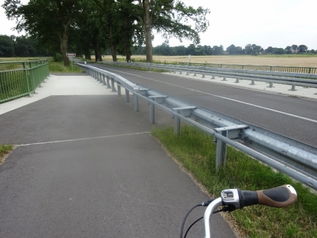 B 195 Bundesstraßenbrücke / Bekgraben