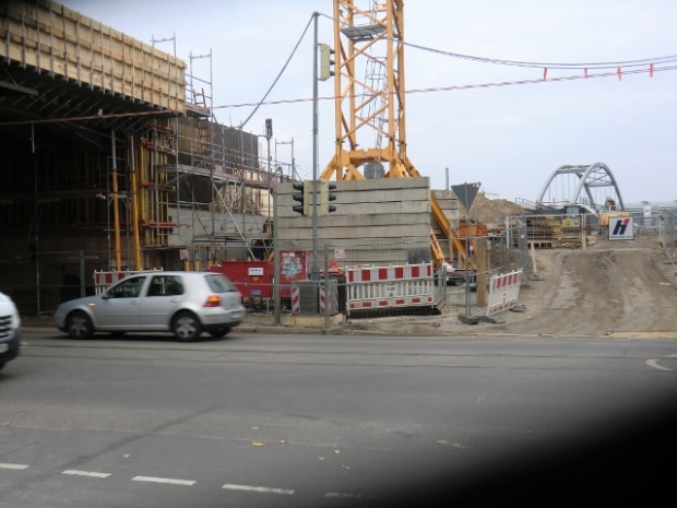 EÜ Strecke Berlin - Erkner - Frankfurt Oder / Karlshorster Straße, links im Bild